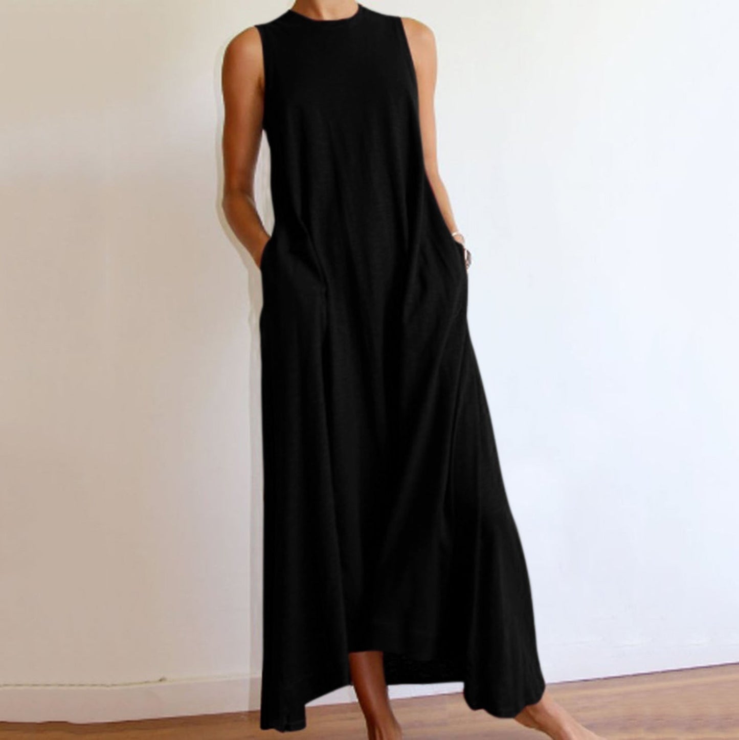 June - Robe longue sans manches à encolure ronde simple