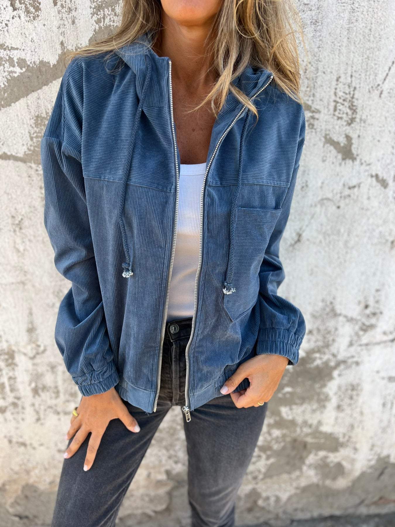Ariellee | Veste de loisirs avec capuche et fermeture éclair