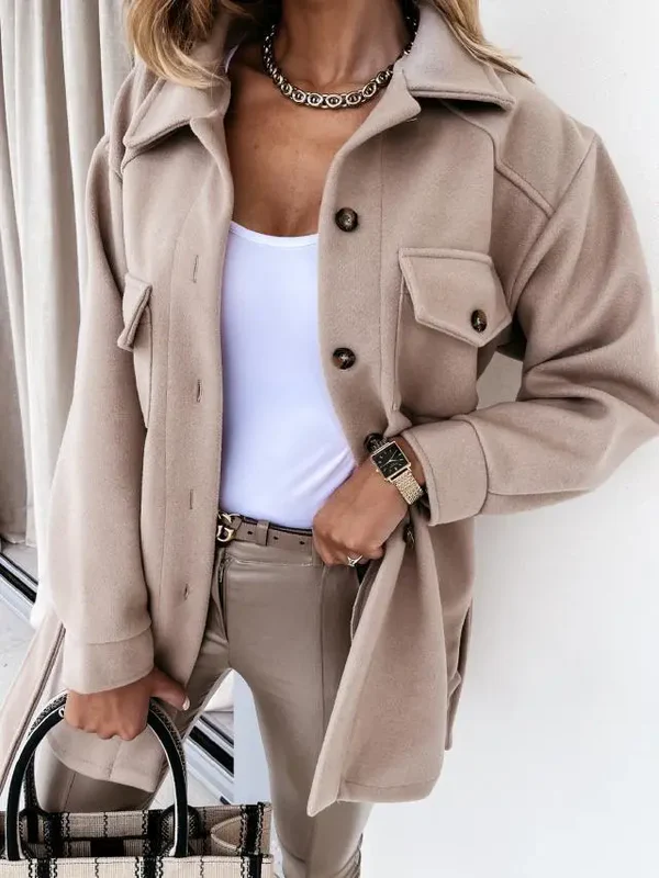 Veste tendance à la coupe confortable : votre tenue décontractée idéale