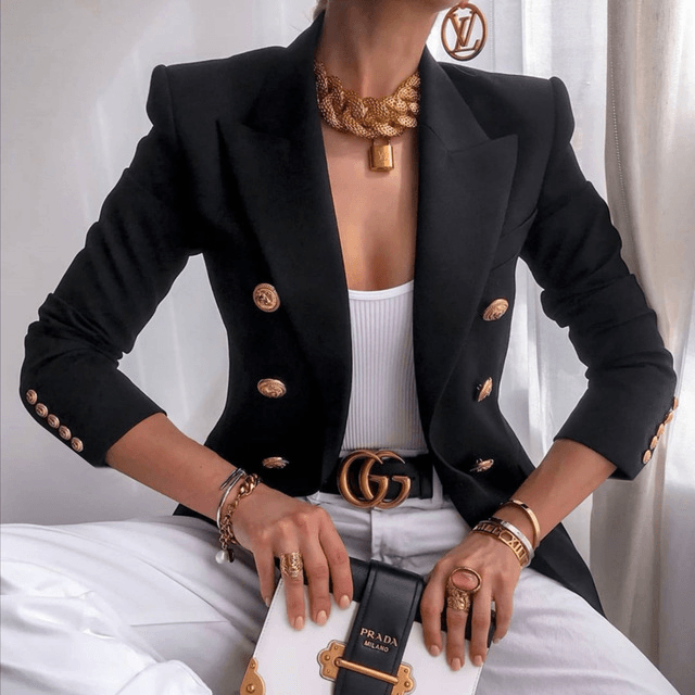 Une veste pour femme moderne pour un style décontracté et sophistiqué