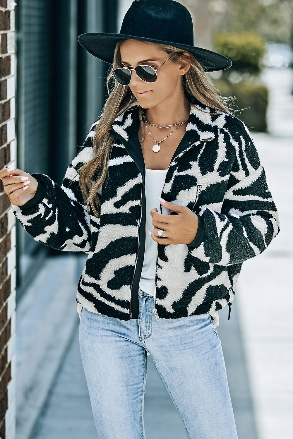 Chika | Veste en peluche ludique avec imprimé zébré