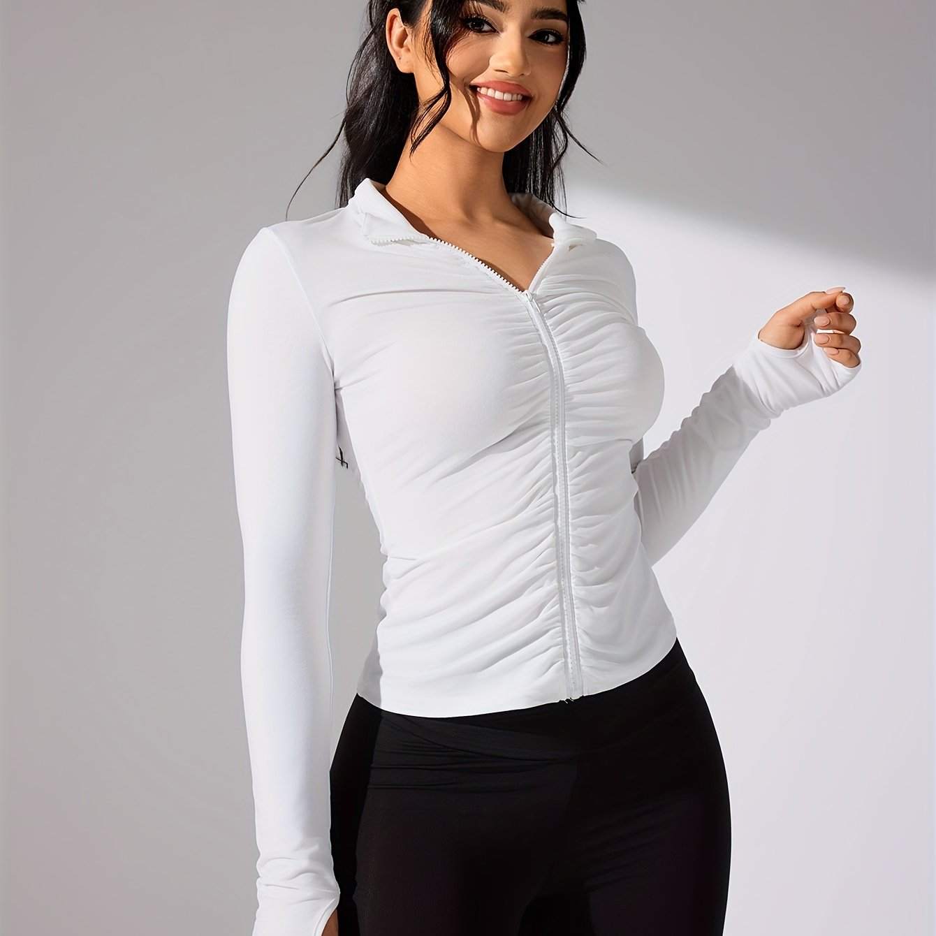 Nina | Veste de sport décontractée de couleur unie avec manches longues et fermeture éclair complète