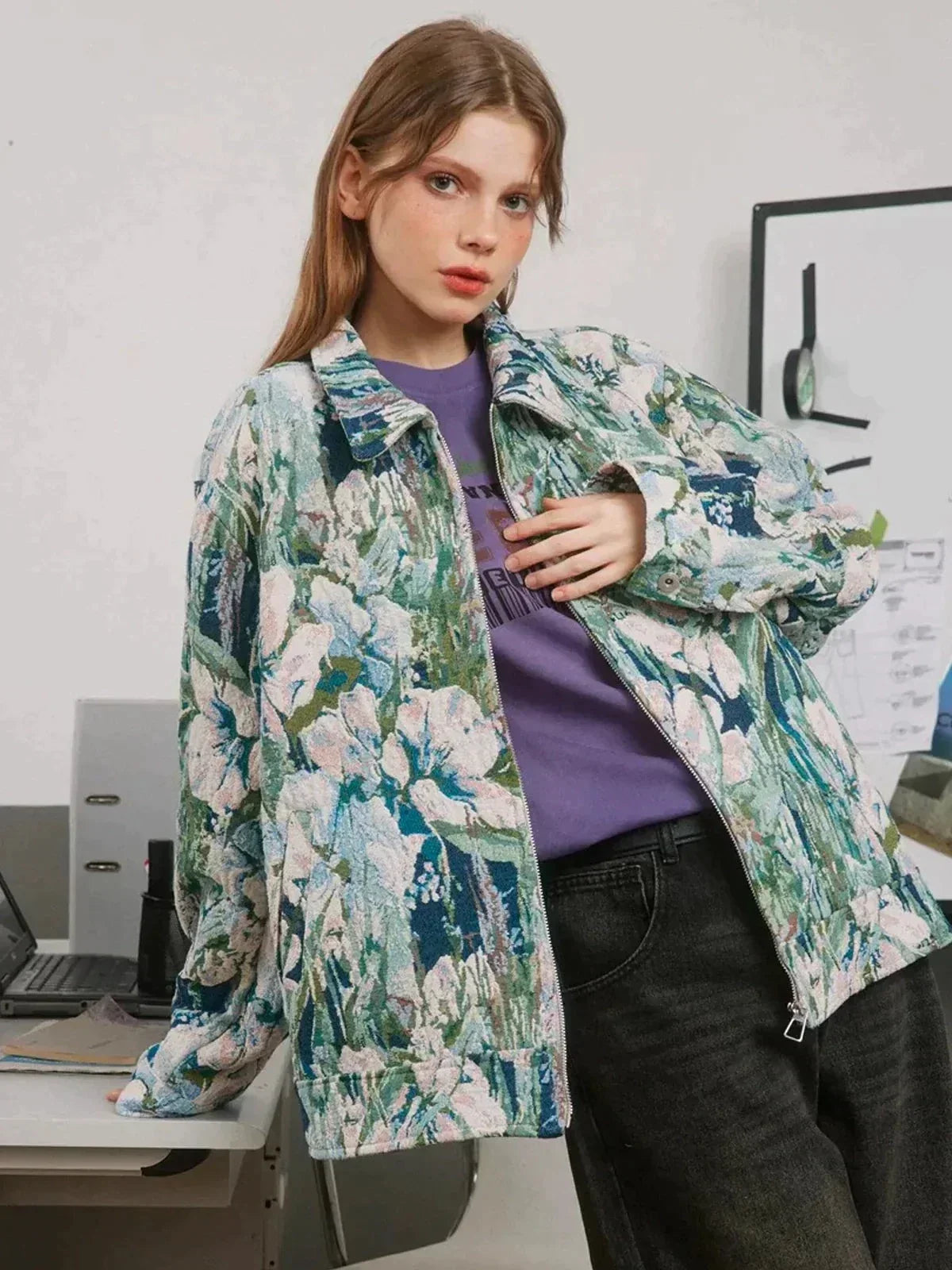 Veste oversize lumineuse à imprimé floral.