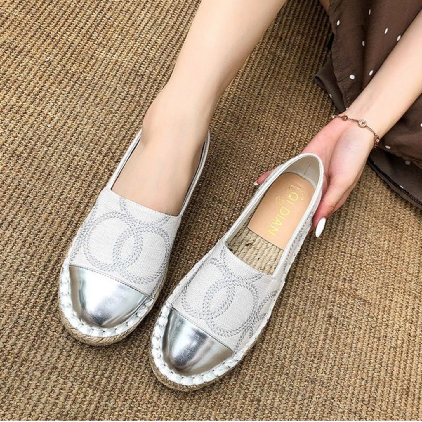 Lisa | Espadrilles en cuir avec patch contrasté