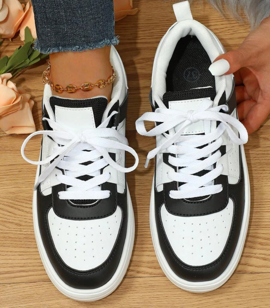 Chaussures plates pour femmes avec couleurs contrastées