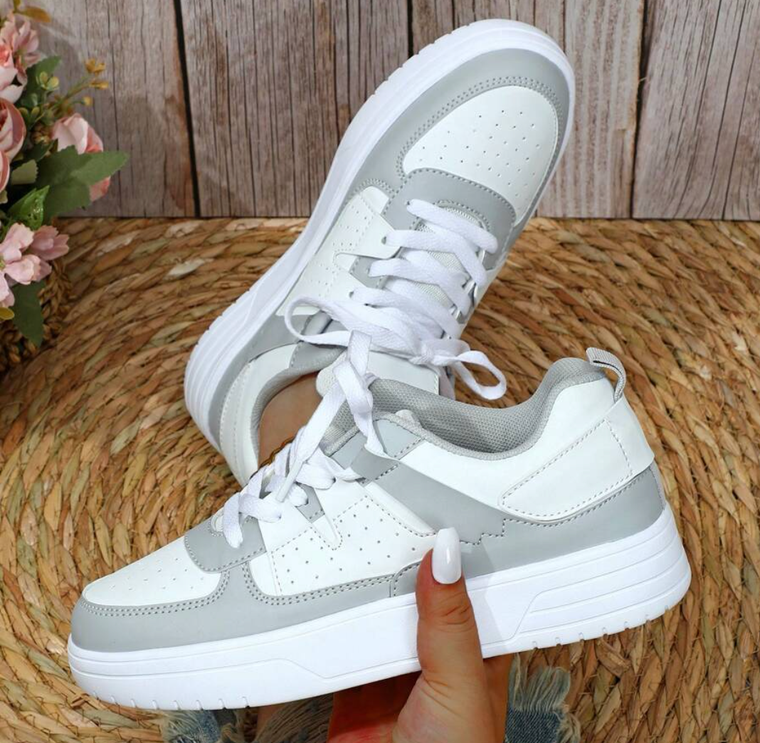 Chaussures plates pour femmes avec couleurs contrastées