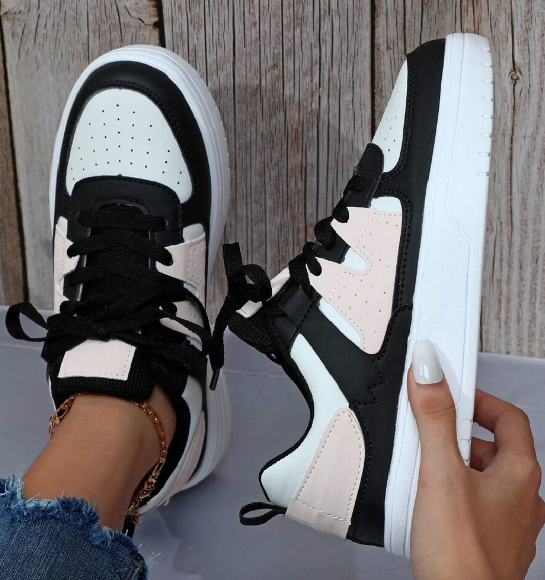 Chaussures plates pour femmes avec couleurs contrastées
