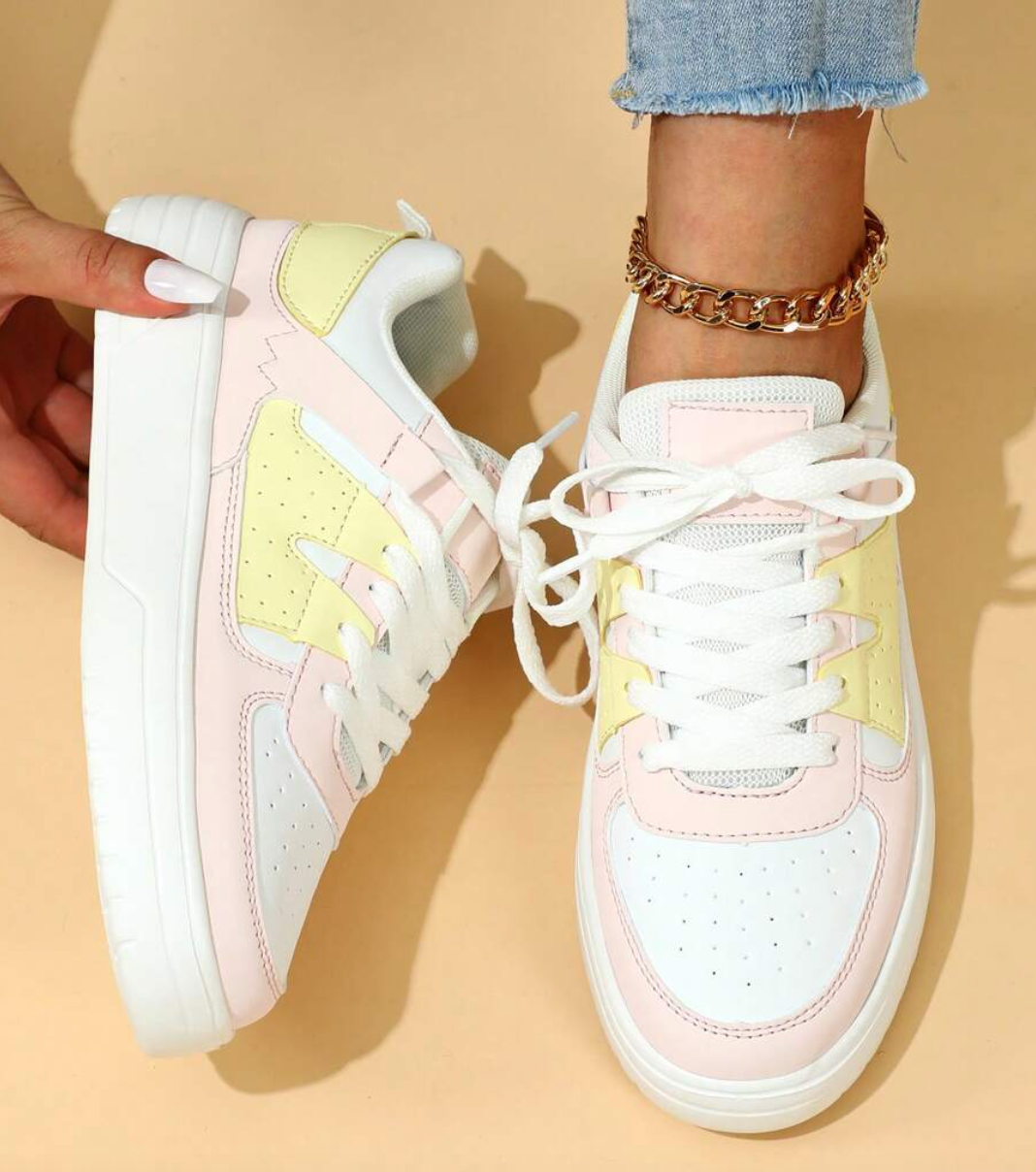 Chaussures plates pour femmes avec couleurs contrastées