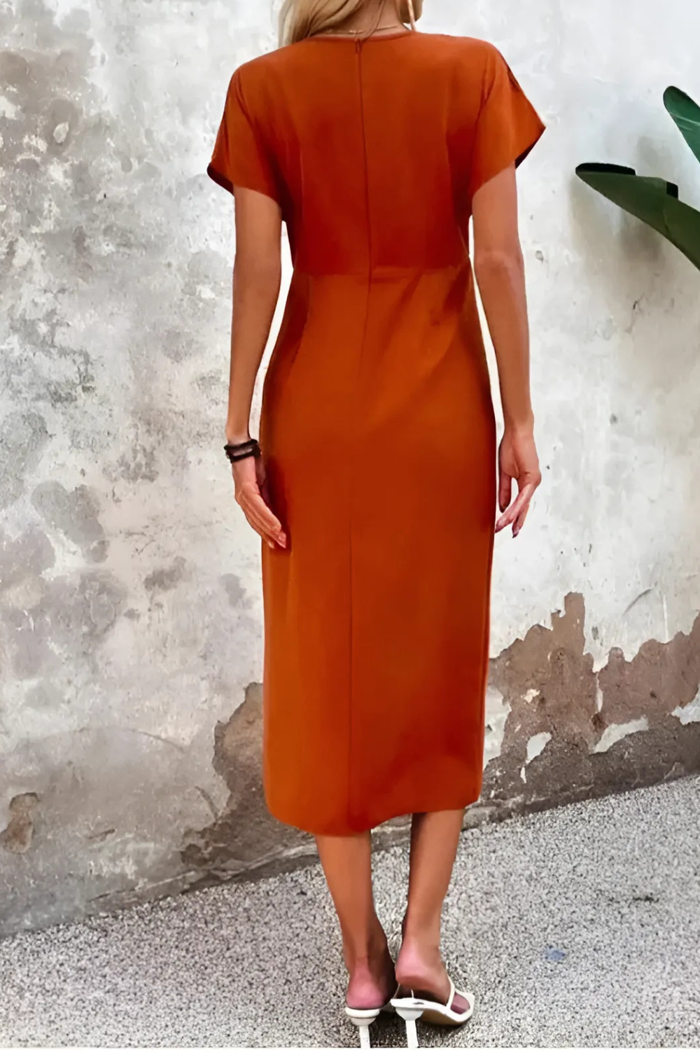 Fleur | Orange Robe midi à col en V