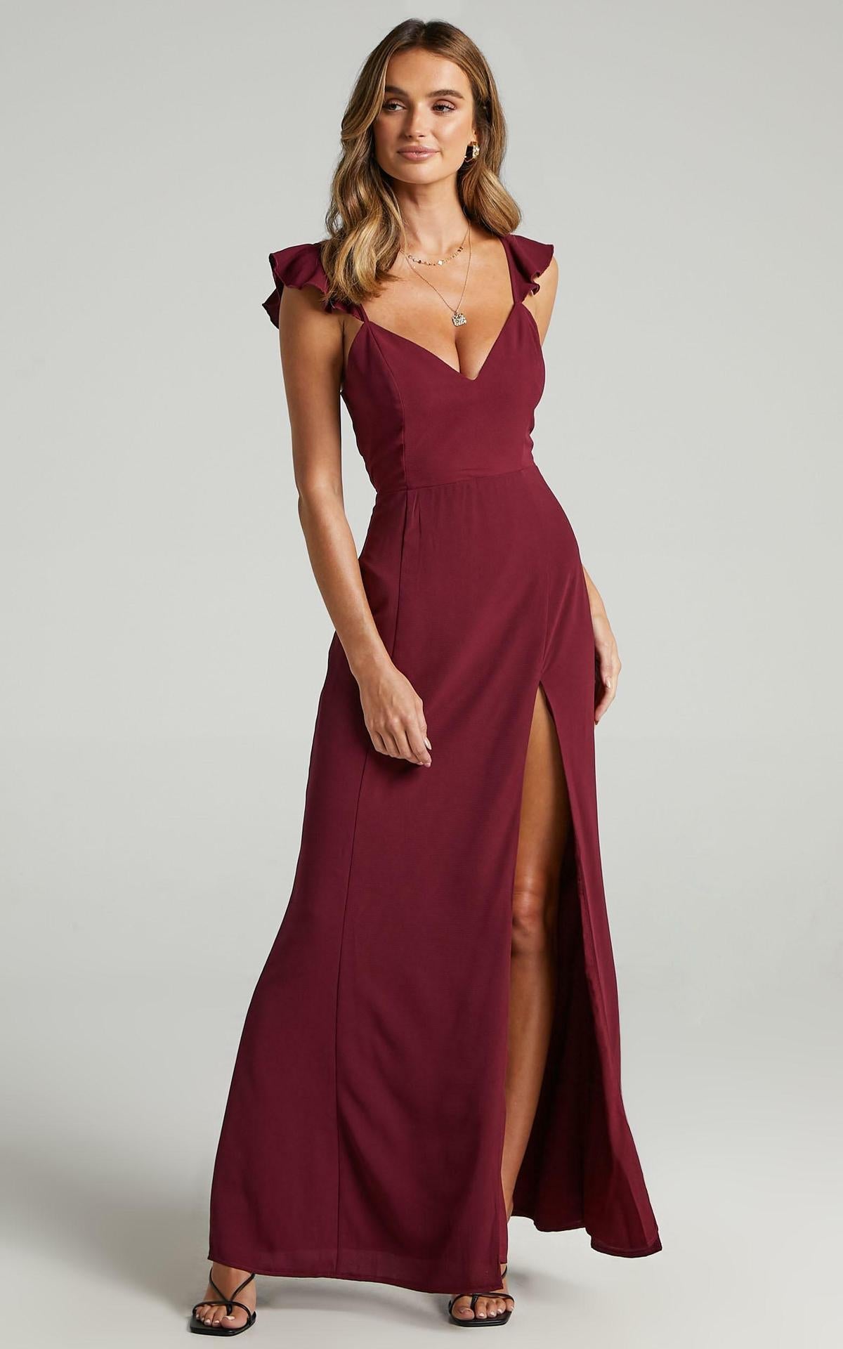 Joslyn - Robe russe pour femmes avec bretelles spaghetti volantées et manches sans manches