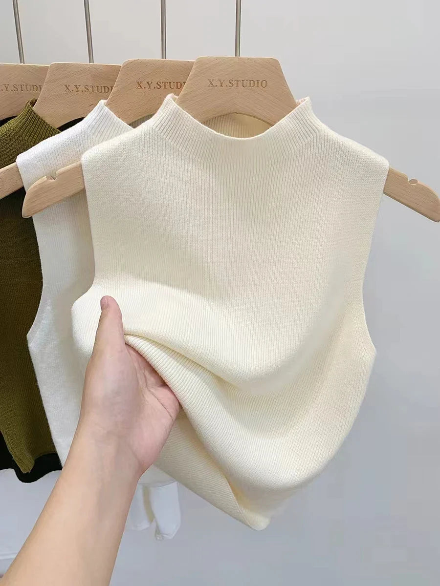 Calandra- Sweat tricoté sans manches avec col montant pour femmes
