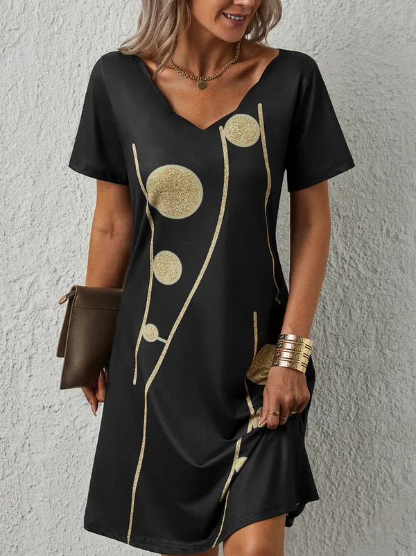 Suki - robe décontractée en maille avec col en V et manches courtes