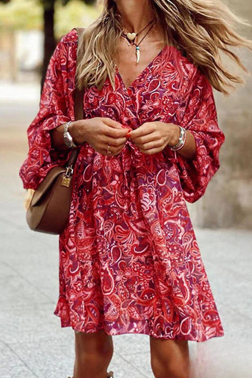Jobyna - Mini robe florale à col en V