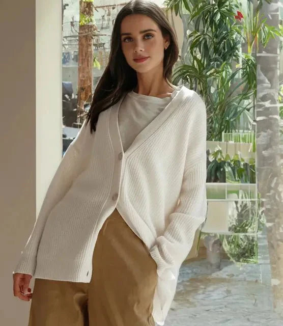 Pamela | Veste en tricot avec col en V
