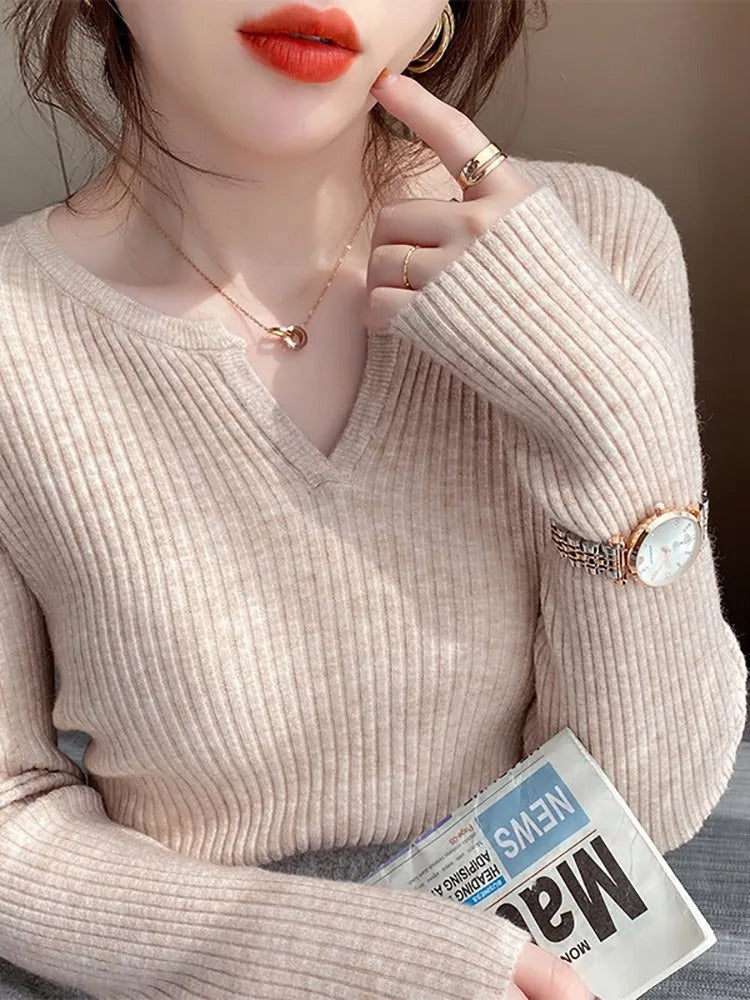 Pearl- Ladies monochrome rib knit sweater