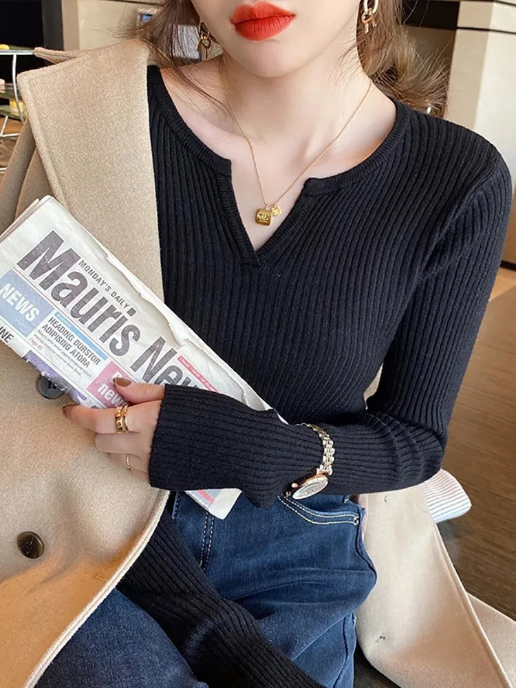Pearl- Ladies monochrome rib knit sweater