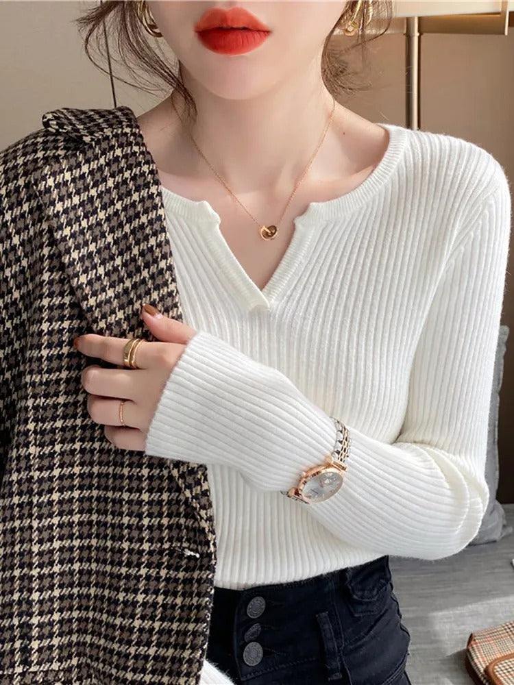 Pearl- Ladies monochrome rib knit sweater