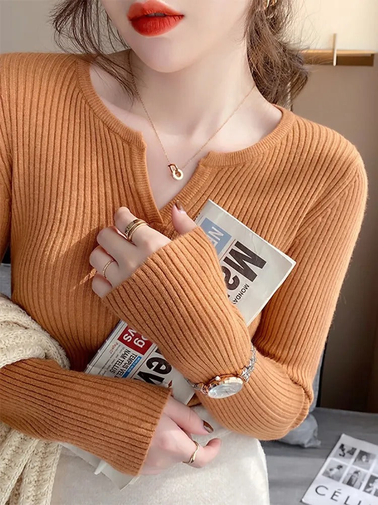 Pearl- Ladies monochrome rib knit sweater
