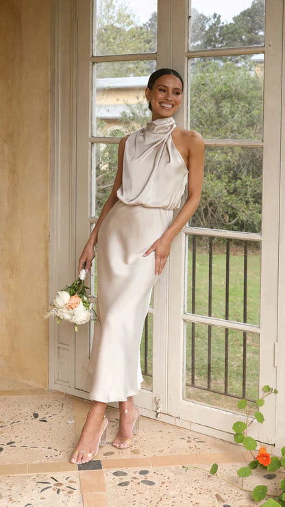 Belle - Robe longue brillante