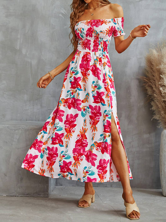 Robe imprimée avec fente à la taille