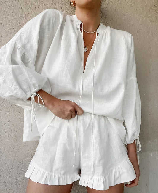 Ensemble deux pièces en coton et lin avec haut à manches lanternes et pantalon court