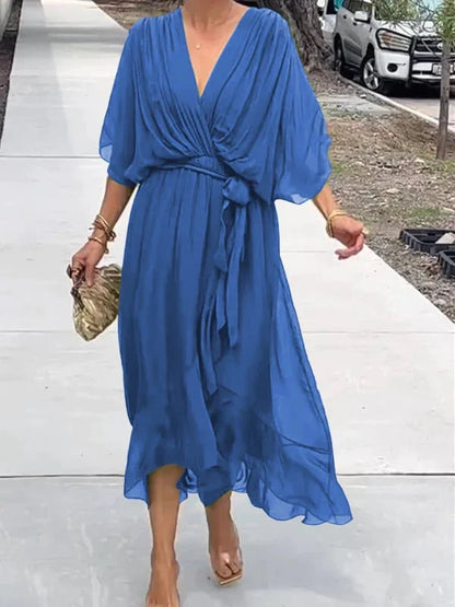 Keira - Robe élégante et stylée en mousseline de soie avec décolleté en V