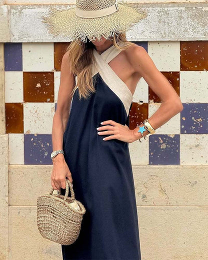 Robe élégante avec encolure mi-longue et col croisé tendance