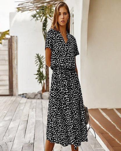 Evelyn - Robe Diva à manches courtes