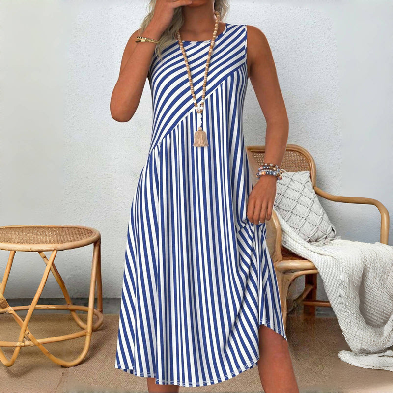 - Robe d'été à rayures sans manches
