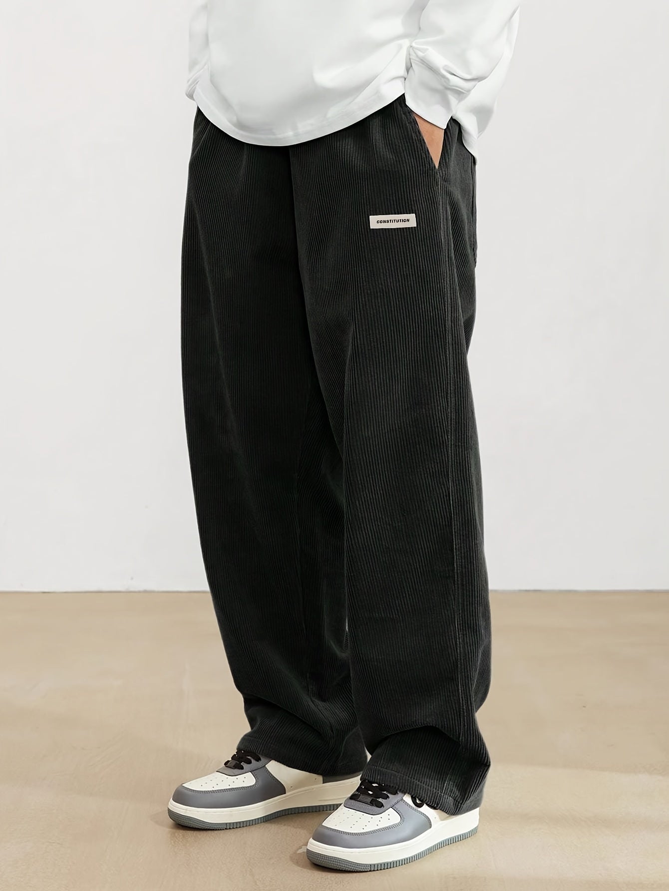 Pantalon en velours côtelé avec poches pour hommes - brui
