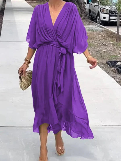 Keira - Robe élégante et stylée en mousseline de soie avec décolleté en V