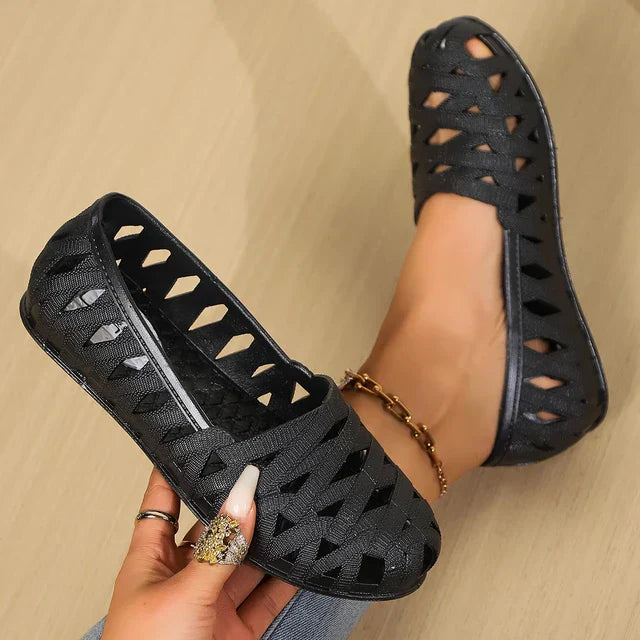 Chaussures plates en plastique noir à la mode