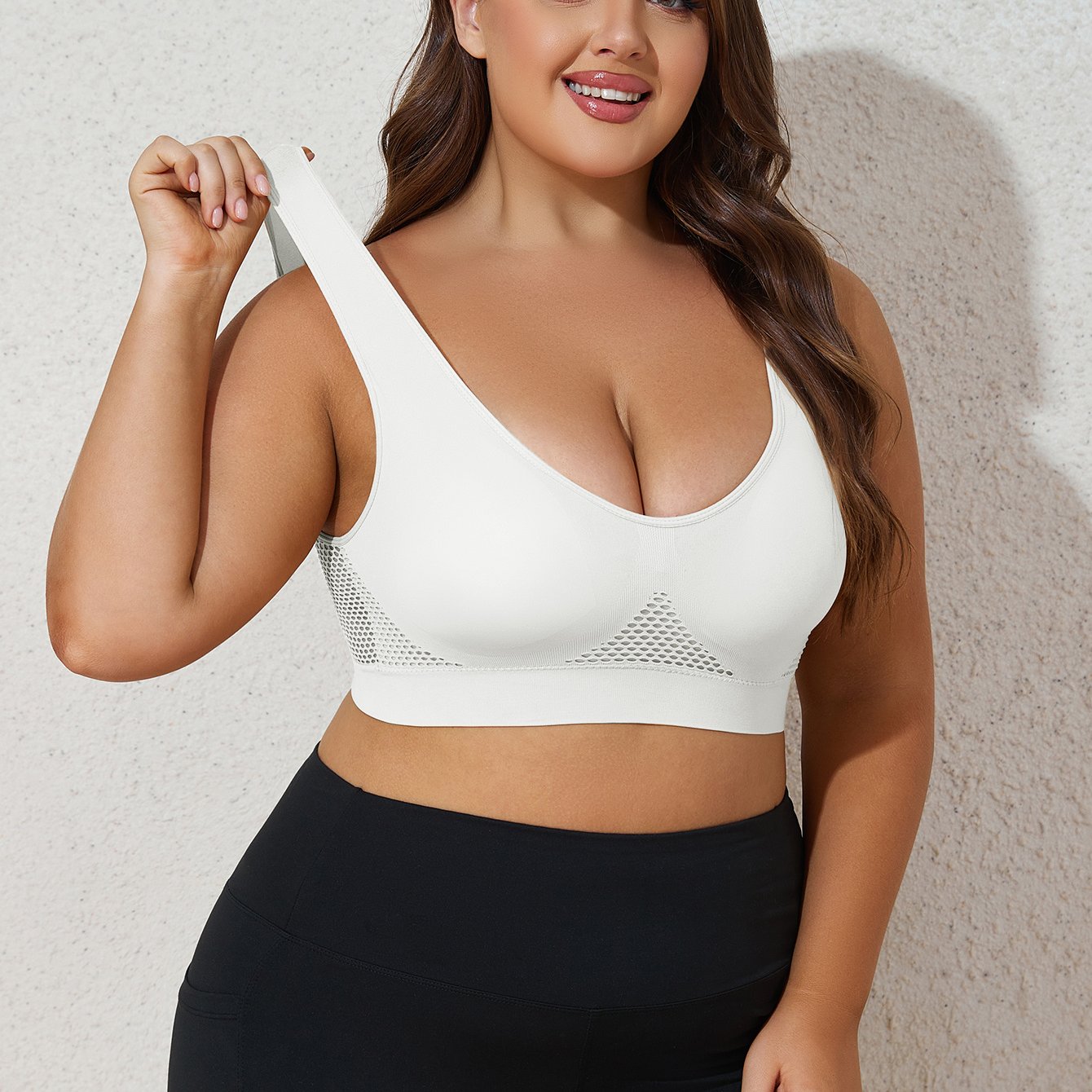 Lotte | Soutien-gorge de sport grande taille pour femme - Maille respirante, bretelles larges, coussinets amovibles, dos en U, rose