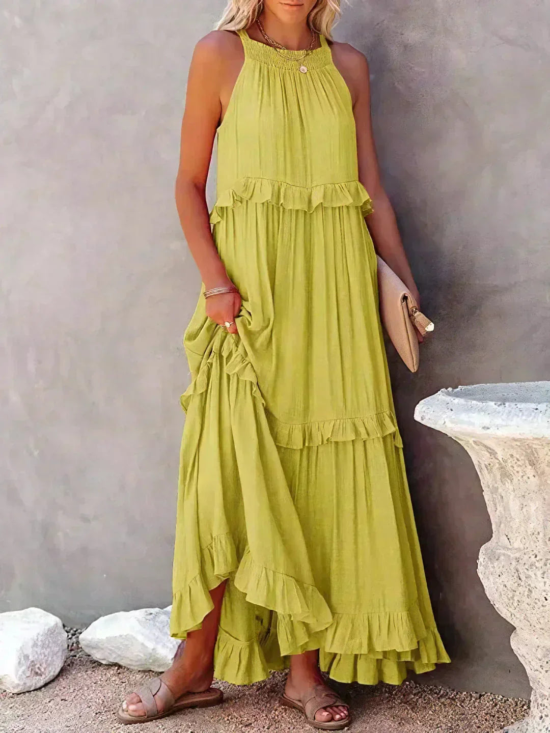 Robe maxi sans bretelles avec volants