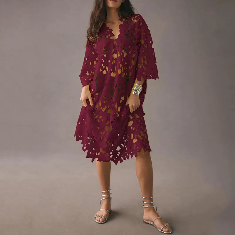 Lenie - Robe midi fleurie avec laçage en œillets