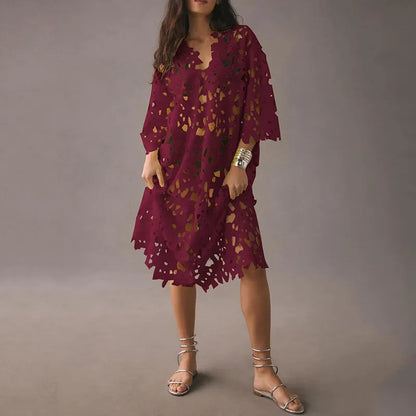 Lenie - Robe midi fleurie avec laçage en œillets
