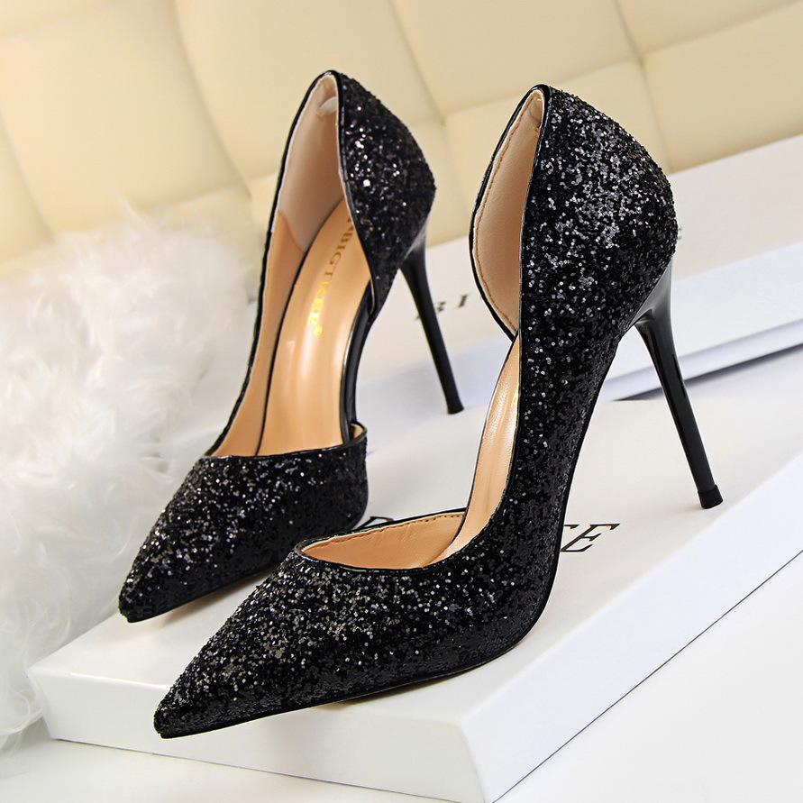 Chaussures de luxe pour femmes Pompes sexy pour femmes Chaussures à talons hauts