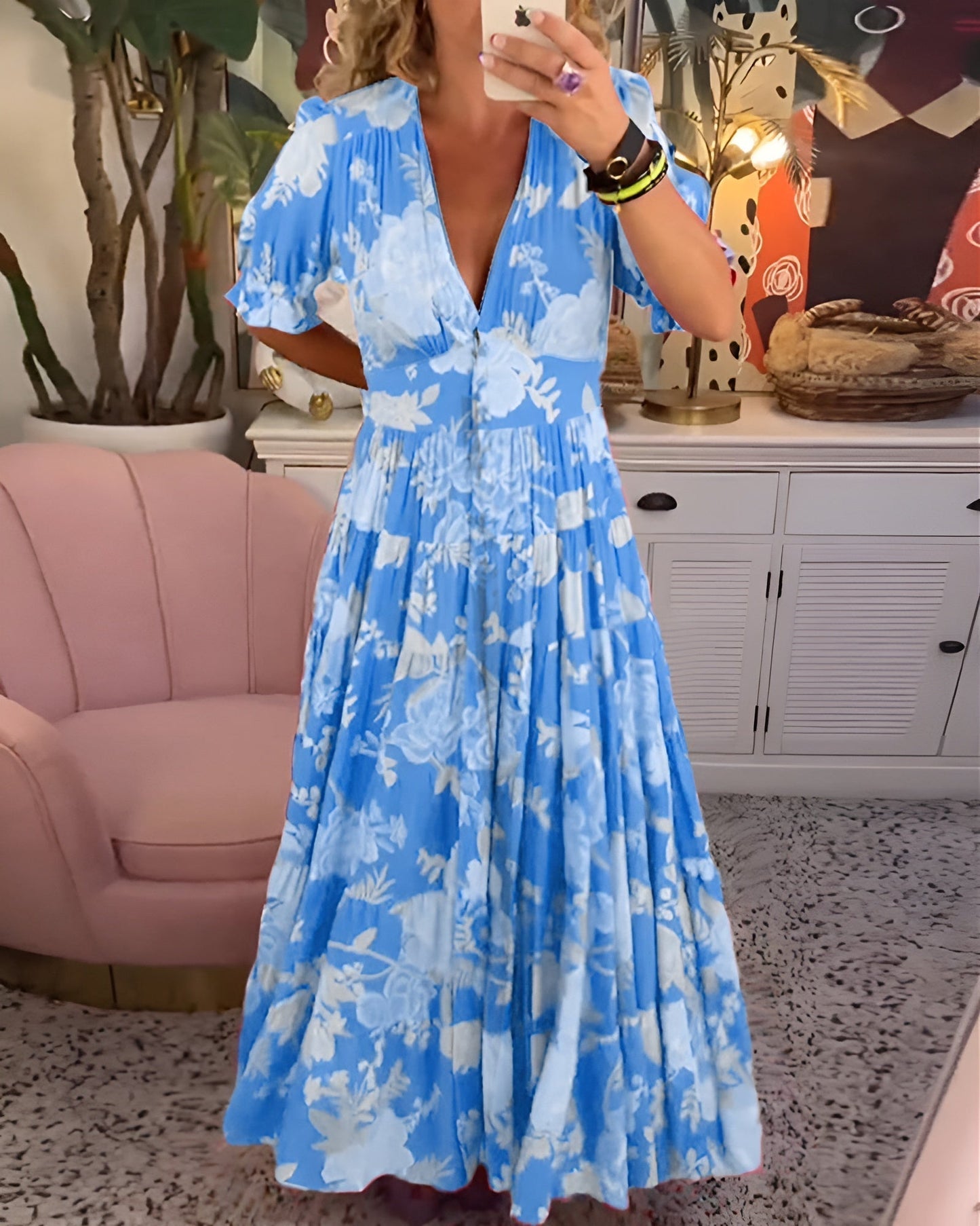 Robe à poche au niveau de l'encolure en V avec imprimé floral