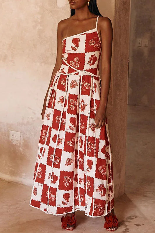 Robe longue aux épaules évasées et à l'imprimé unique