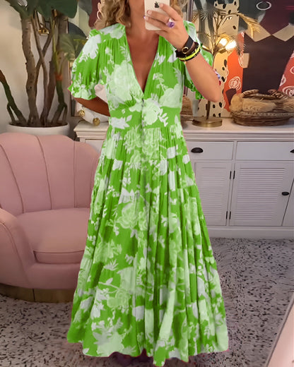 Robe à poche au niveau de l'encolure en V avec imprimé floral