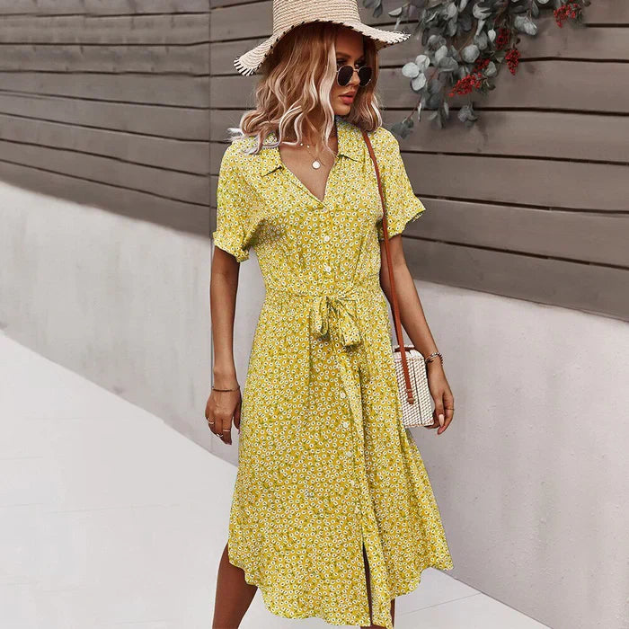 Robe décontractée à manches courtes avec motif floral