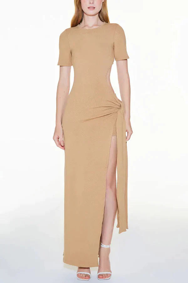 Adelaide - Robe longue avec taille découpée et bretelles fendues