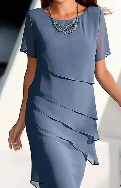 Robe élégante avec plis et légèreté