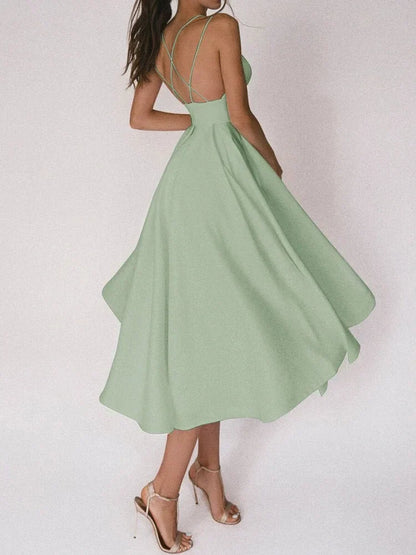 Élégante robe sans bretelles à encolure en V