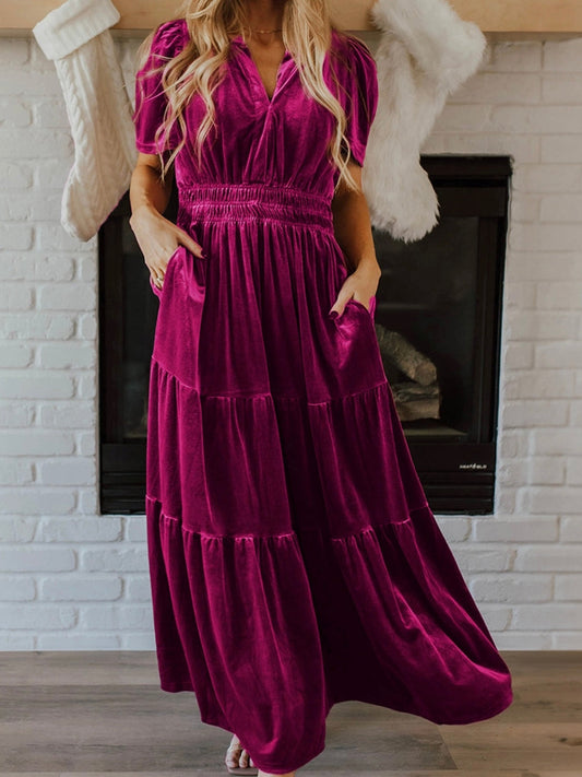 Robe en velours de couleur magenta