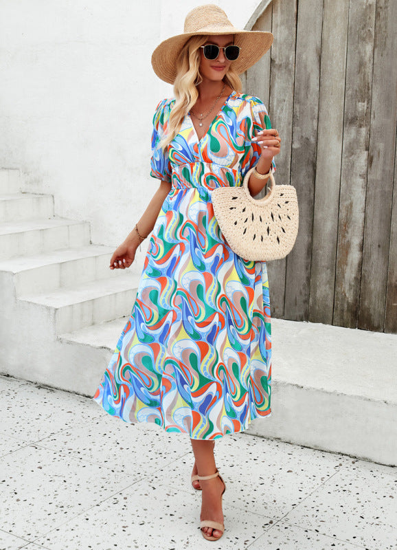 Robe longue élégante avec encolure en V et imprimé délicat