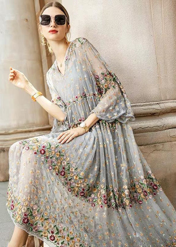 Patchi - Robe en tulle de dentelle gris avec encolure en cœur brodée