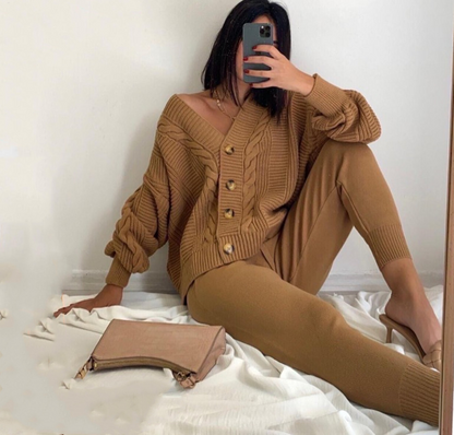 Winnie Winter Set | Charmant ensemble 2 pièces avec cardigan tricoté et pantalon confortable