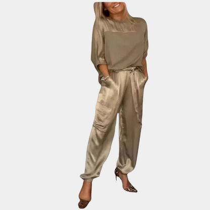 Danika - Ensemble élégant en satin chic [top + pantalon]