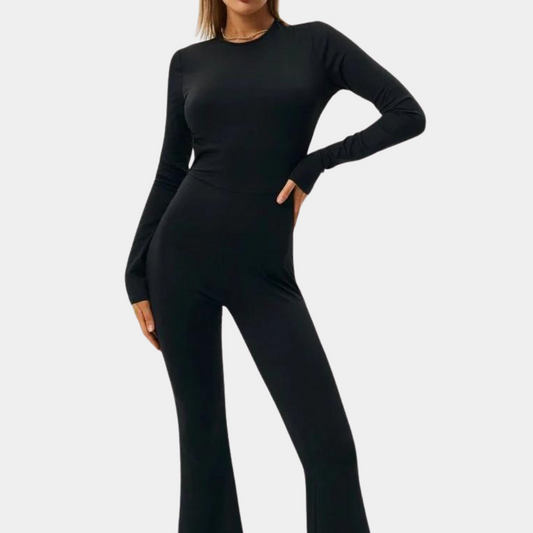 Combinaison tendance pour femmes avec dos ouvert